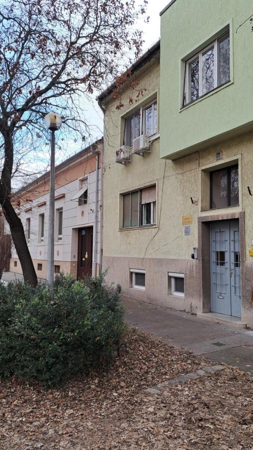Eper Apartman Szeged Exteriör bild