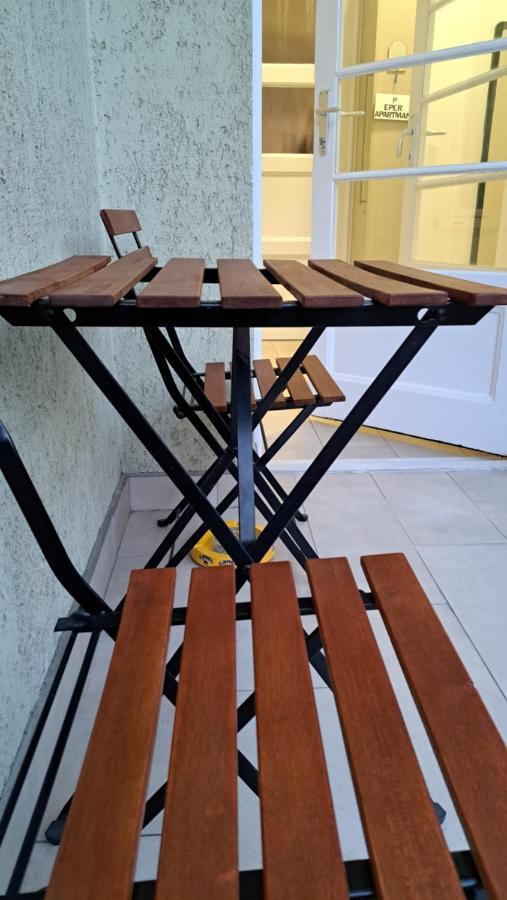 Eper Apartman Szeged Exteriör bild