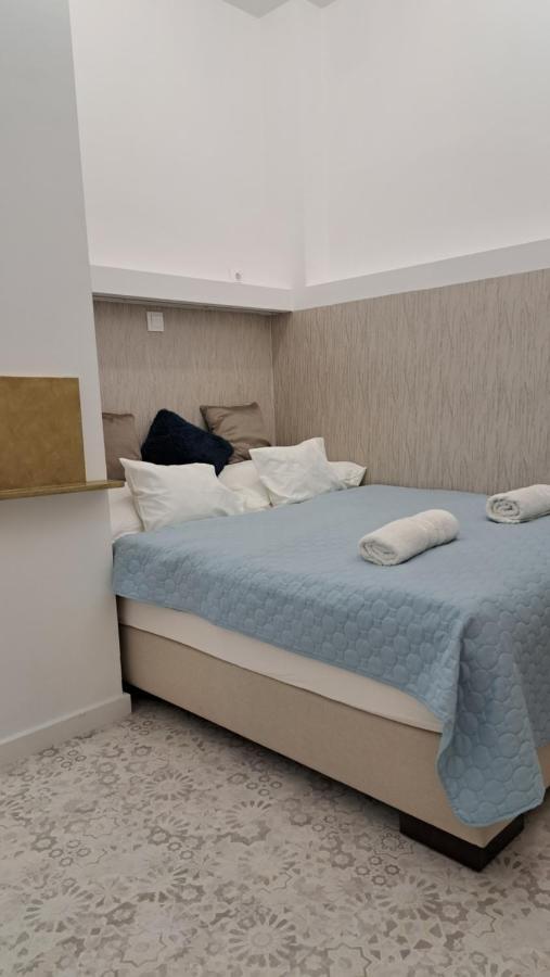 Eper Apartman Lägenhet Szeged Exteriör bild